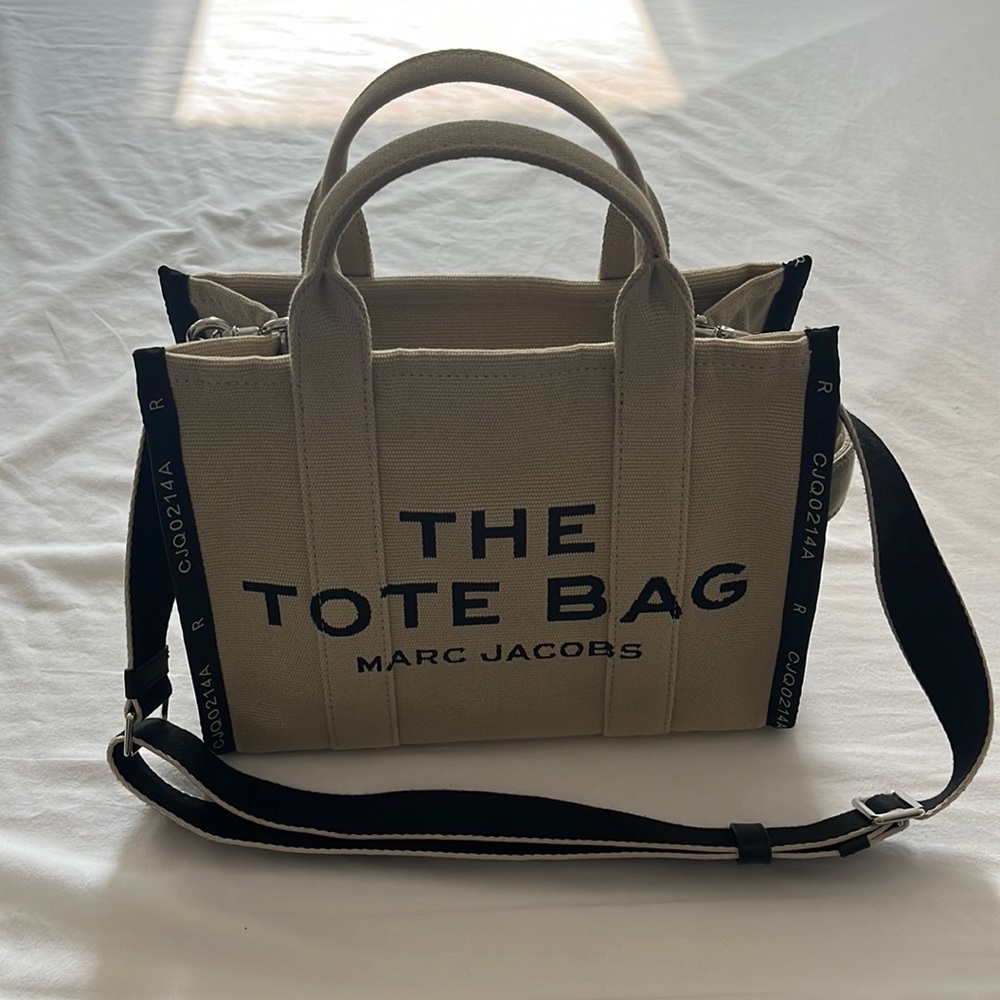 Marc Jacobs Jacquard Tote Bag in Warm Sand